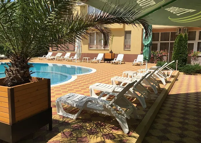 فندق Beatris Family House