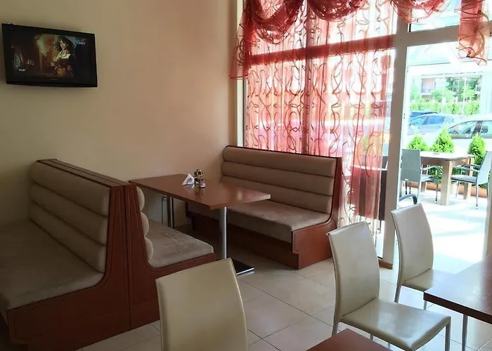 فندق Beatris Family House 3*