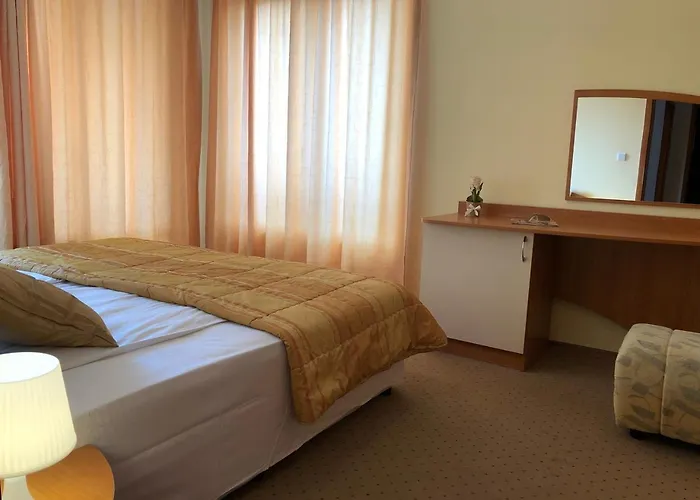 فندق Beatris Family House