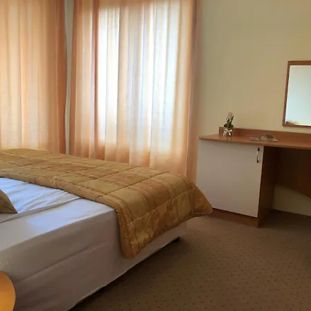 فندق Beatris Family House